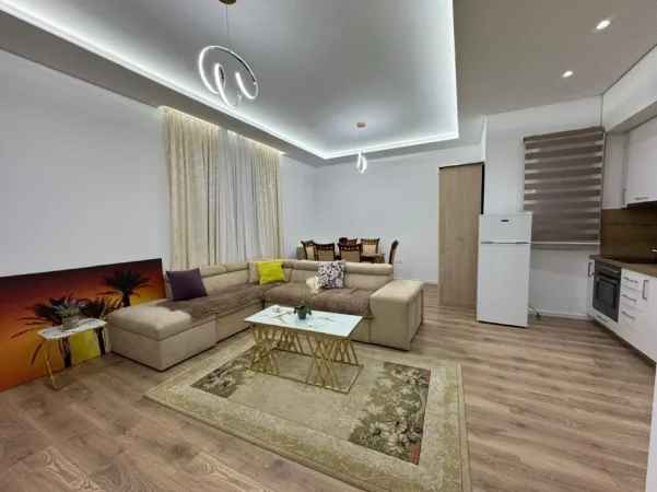 Tirane, jepet me qera Vile Vile 1 Katshe Kati 1, 140 m² 700 € 