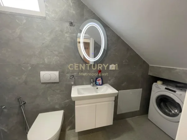 Tirane, jepet me qera Vile Vile 2 Katshe Kati 2, 256 m² 1.300 € 