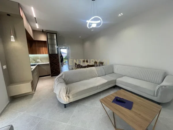 Tirane, jepet me qera Vile Vile 2 Katshe Kati 2, 256 m² 1.300 € 