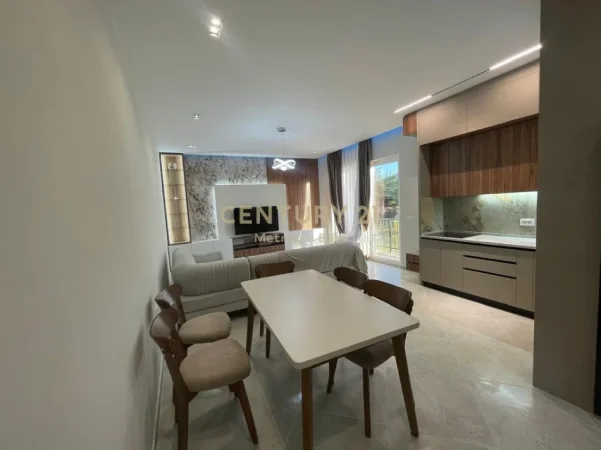 Tirane, jepet me qera Vile Vile 2 Katshe Kati 2, 256 m² 1.300 € 