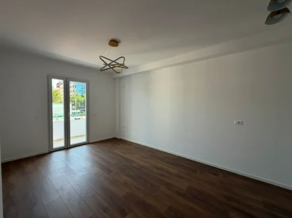 Tirane, shitet apartament 1+1 Kati 3, 58 m² 128.000 € (Laprake,Rruga Dritan Hoxha)