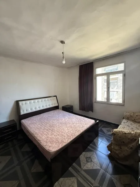 Tirane, jepet me qera apartament 1+1 Kati 4, 60 m² 400 € (Rruga e Dibrës)