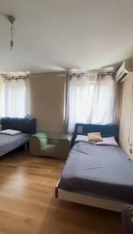 Tirane, jepet me qera apartament 2+1+Ballkon Kati 3, 85 m² 500 € (Rruga Kongresi i Manastirit)