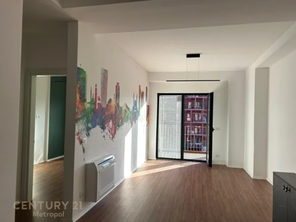 Tirane, shes zyre Kati 6, 74 m² (Rruga e Kavajes)