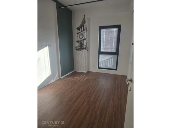 Tirane, shes zyre Kati 6, 74 m² (Rruga e Kavajes)