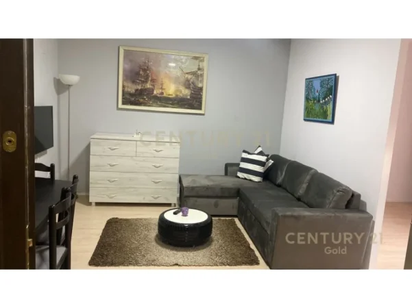 Tirane, jepet me qera apartament 1+1 Kati 3, 47 m² 450 € (Tregu Elektrik)