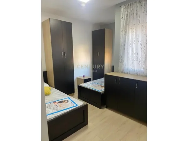 Tirane, jepet me qera apartament 1+1 Kati 3, 47 m² 450 € (Tregu Elektrik)