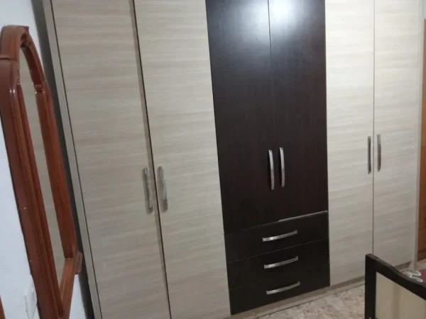 Tirane, jepet me qera apartament 2+1 Kati 1, 60 m² 360 € (Embassy of the United States)