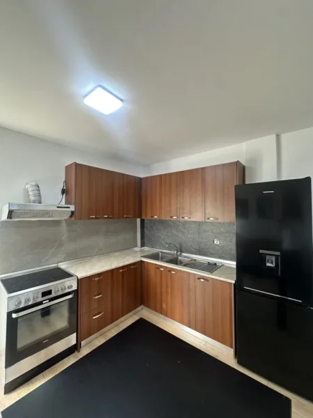 Tirane, jepet me qera apartament Studio Kati 2, 40 m² 350 € (Tregu i Ri Elektrik)