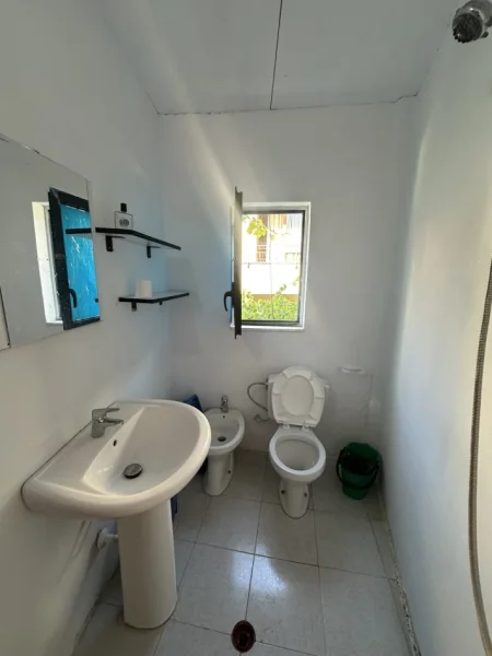 Tirane, jepet me qera apartament Studio Kati 2, 40 m² 350 € (Tregu i Ri Elektrik)