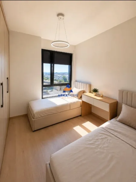Tirane, jepet me qera apartament 2+1+Ballkon Kati 7, 85 m² 750 € 