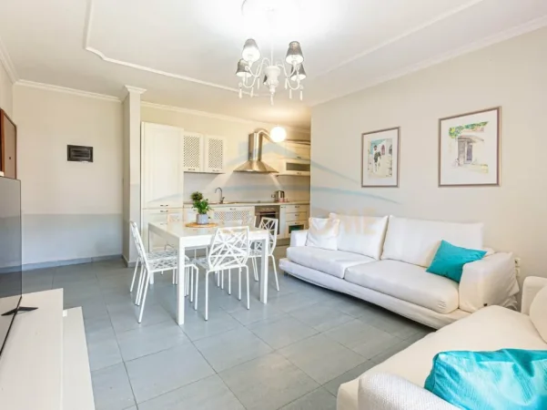 Himare, shitet apartament 2+1 Kati 4, 96 m² 250.000 € (HIMARE)