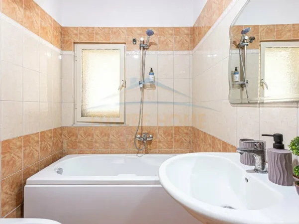 Himare, shitet apartament 2+1 Kati 4, 96 m² 250.000 € (HIMARE)