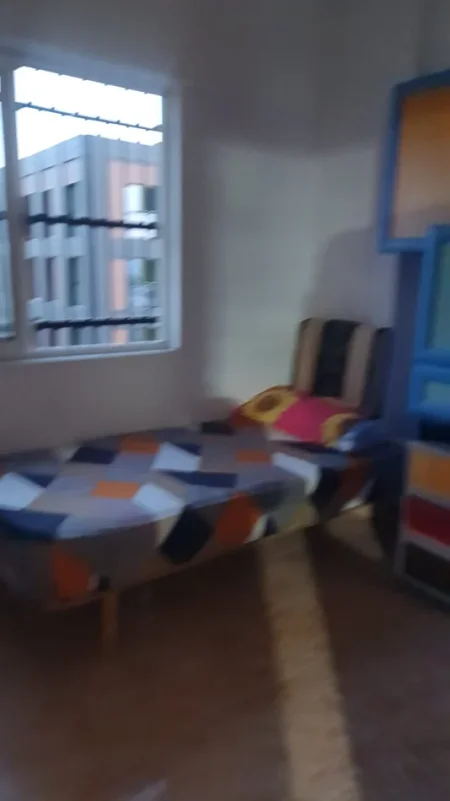 jepet me qera apartament 2+1 , 100 m² 550 € (Rruga Dritan Hoxha, pallatet Hawai)