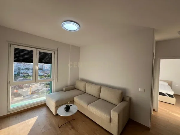 Tirane, jepet me qera apartament 1+1 Kati 6, 52 m² 550 € (Jordan Misja)
