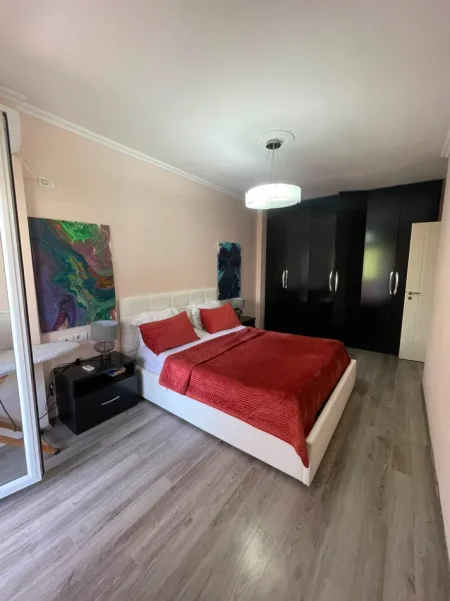 Tirane, jepet me qera apartament 2+1+Ballkon Kati 2, 110 m² 550 € (Astir Vila L)