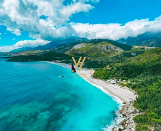 Himare, shitet toke , 23.650 m² (LIVADH)