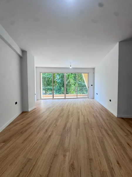 Tirane, shitet apartament 2+1+Ballkon Kati 1, 109 m² 209.300 € (Don Bosko)
