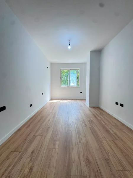 Tirane, shitet apartament 2+1+Ballkon Kati 1, 109 m² 209.300 € (Don Bosko)