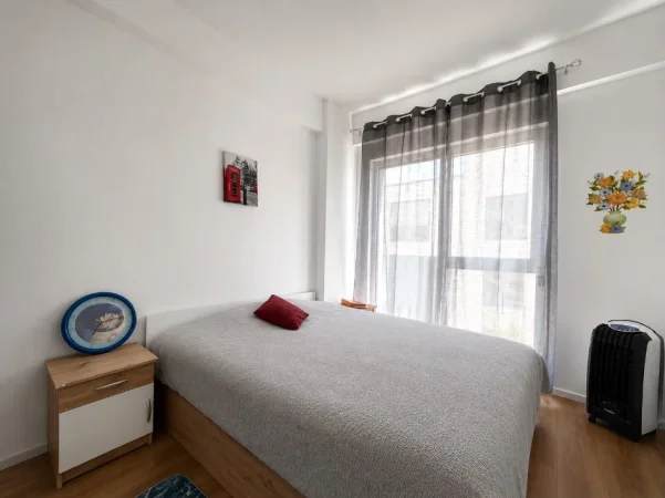 Tirane, jap me qera apartament 1+1 Kati 1, 400 € (Linze, rezidenca oxa, Fresk)