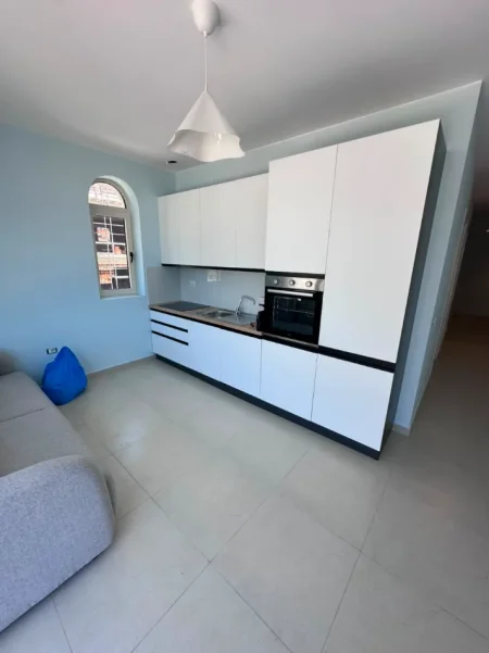 Vlore, shitet apartament 1+1+Ballkon Kati 2, 310.000 € (Dhermi,Vlore)