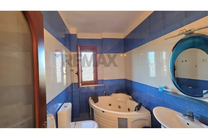 Vlore, shitet apartament+verande | Penthouse 3+1+Ballkon , 339 m² 260.000 € (Blv.Ismail Qmali, Vlore)