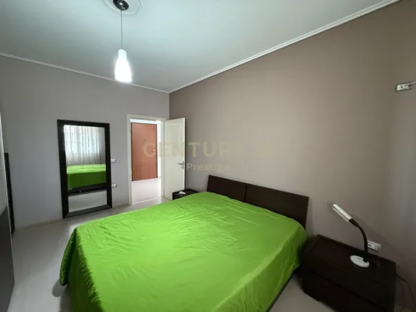 Tirane, shitet apartament 2+1+Aneks+Ballkon Kati 5, 119 m² 210.000 € (Tregu Elektrik)