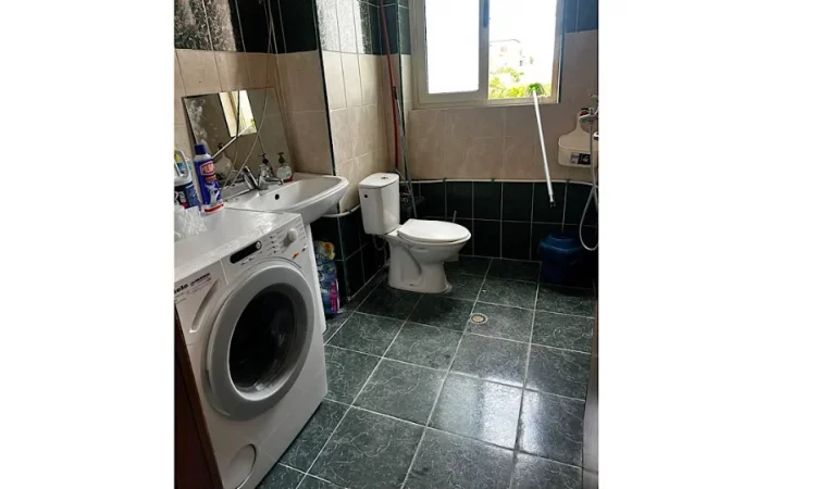 Tirane, jepet me qera apartament 2+1 Kati 3, 78 m² 500 € 