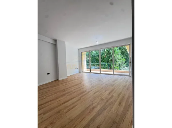 Tirane, shitet apartament 2+1 Kati 1, 109 m² 209.300 € (Don Bosko)