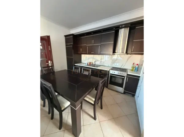 Tirane, shitet apartament 2+1 Kati 7, 79 m² 106.500 € (Yzberisht)