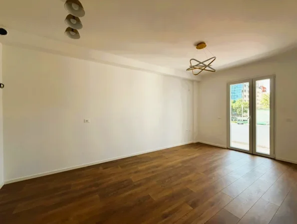 Tirane, shitet apartament 1+1+Aneks+Ballkon Kati 3, 58 m² 128.000 € (Rruga Dritan Hoxha)