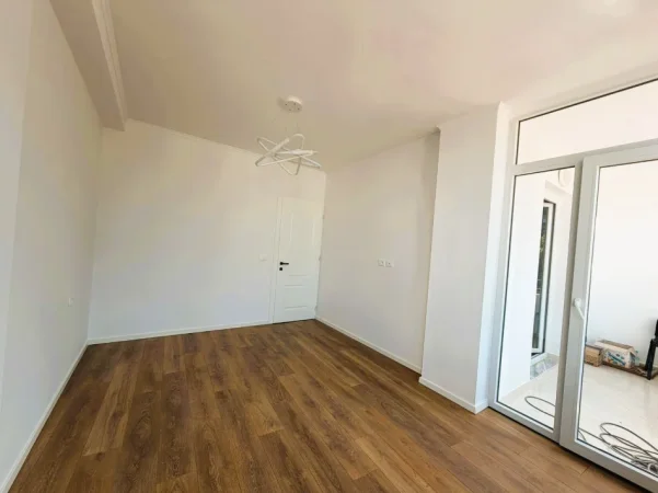 Tirane, shitet apartament 1+1+Aneks+Ballkon Kati 3, 58 m² 128.000 € (Rruga Dritan Hoxha)