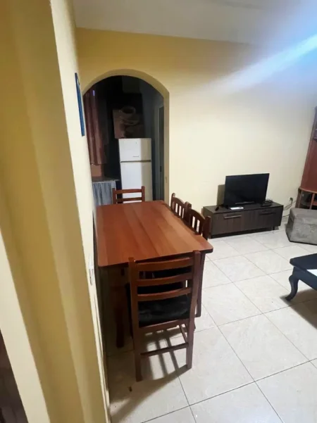 Tirane, jepet me qera apartament Kati 3, 90 m² 550 € 