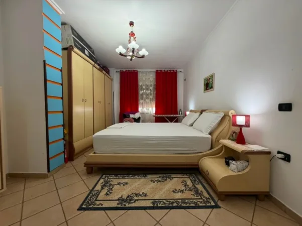 Tirane, shitet apartament 3+1 Kati 10, 137 m² 411.600 € (Blloku , Rruga Sami Frasheri)