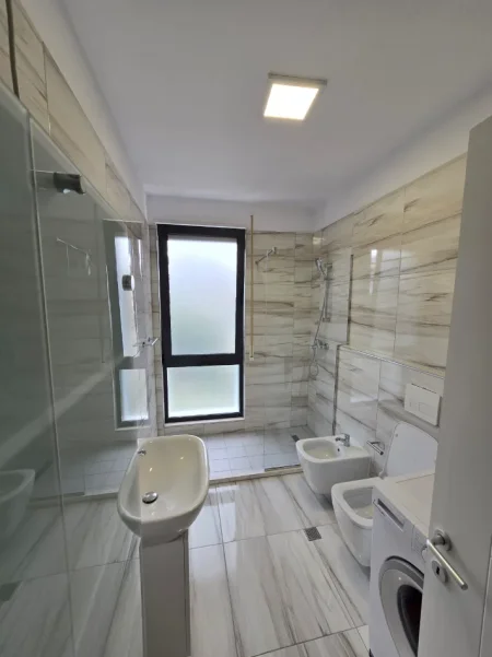 🏡 Jepet me qera super apartament në pallat të ri, 600 € , Fusha Ali Demi