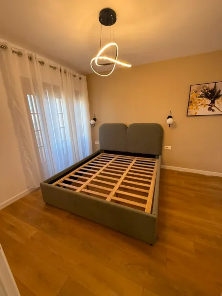 Tirane, shitet apartament Kati 5, 123 m² 327.000 € (Rruga e Kavajes)