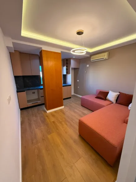 Tirane, shitet apartament Kati 5, 123 m² 327.000 € (Rruga e Kavajes)