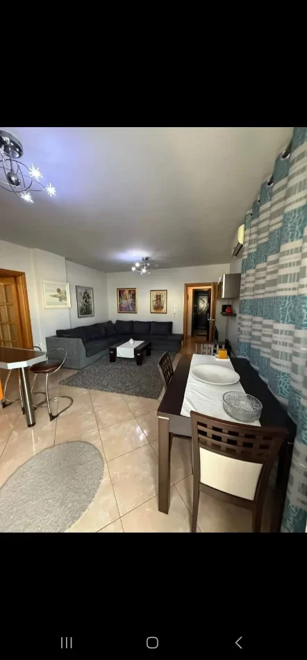🏡 Jepet me qera apartament 2+1 + 2 tualete – Pallati me Shigjeta 650 €