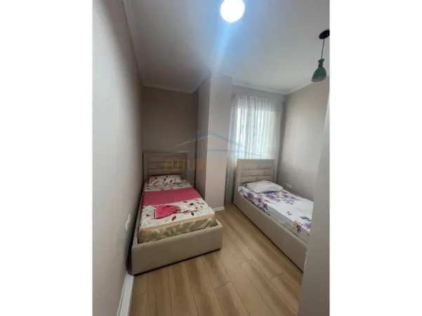 Tirane, jepet me qera apartament 2+1 Kati 3, 90 m² 450 € (Misto Mame)