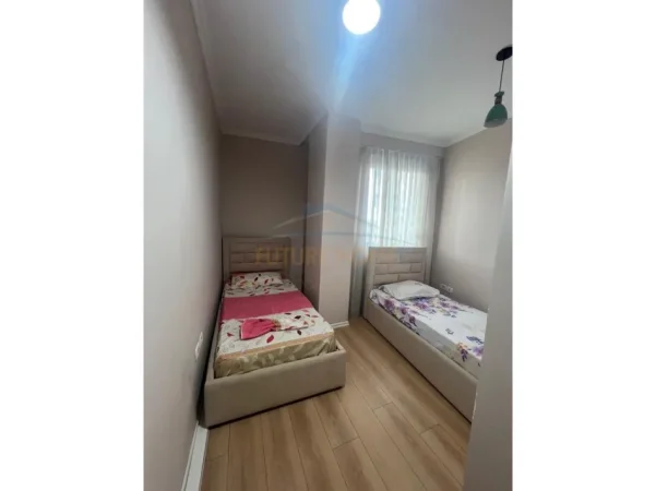 Tirane, jepet me qera apartament 2+1 Kati 3, 90 m² 500 € (Misto Mame)