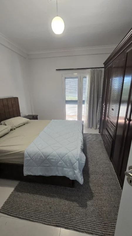 Tirane, jap me qera apartament 3+1+Ballkon Kati 2, 150 m² 700 € (Fuat Toptani)