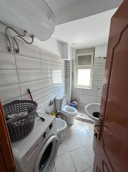 Durres, jepet me qera apartament 1+1+Ballkon Kati 2, 60 m² 320 € 