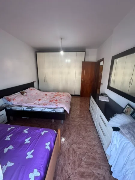 Tirane, jepet me qera apartament 1+1+Ballkon Kati 6, 60 m² 450 € (Ne zonen e Rrugës se Dibrës/pas Konvikteve të Mjekësisë së Vajzave)