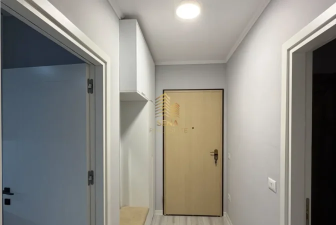 Tirane, jepet me qera apartament 1+1+Ballkon Kati 2, 65 m² 650 € (Liqeni i Thate)
