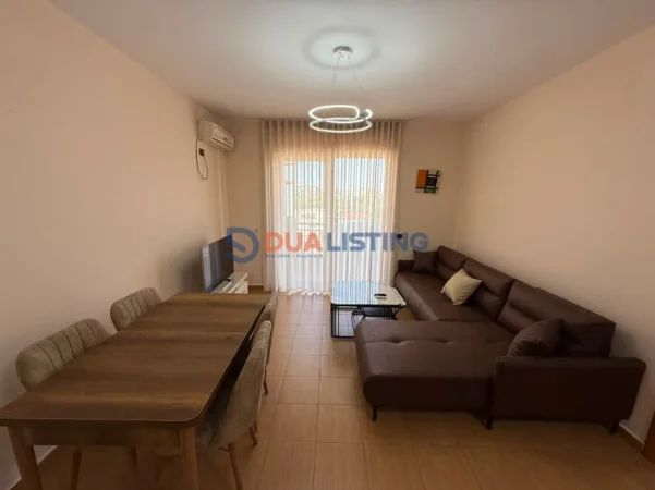 Tirane, jepet me qera apartament 1+1+Aneks+Ballkon Kati 4, 80 m² 550 € (zogu i zi)