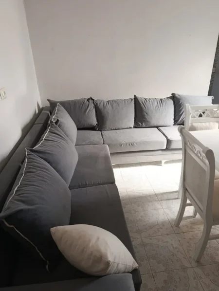 Tirane, jepet me qera apartament 1+1 Kati 2, 70 m² 350 € (Poshte Spitali Amerikan 2)