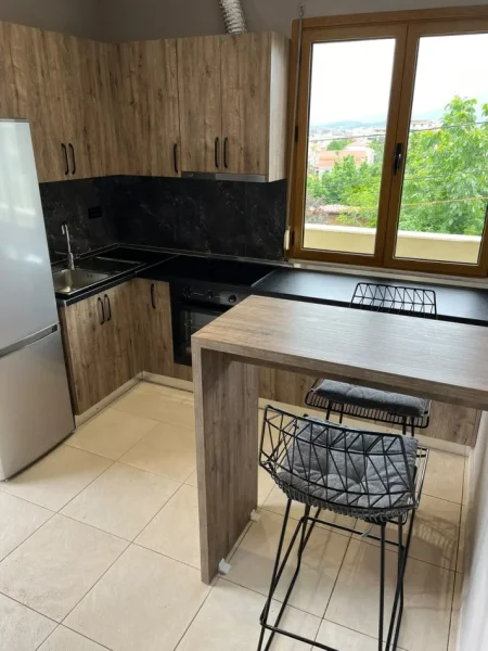 Tirane, jepet me qera apartament 1+1 Kati 2, 60 m² (Qyteti Studenti)