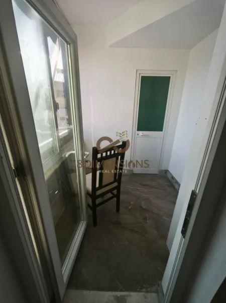 Jepet me qera Apartament 1+1 ne Myslym Shyr (D8241A-226)