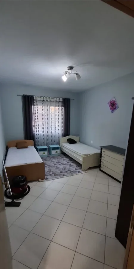 Tirane, jepet me qera apartament 2+1 Kati 3, 106 m² 500 € (Astir)