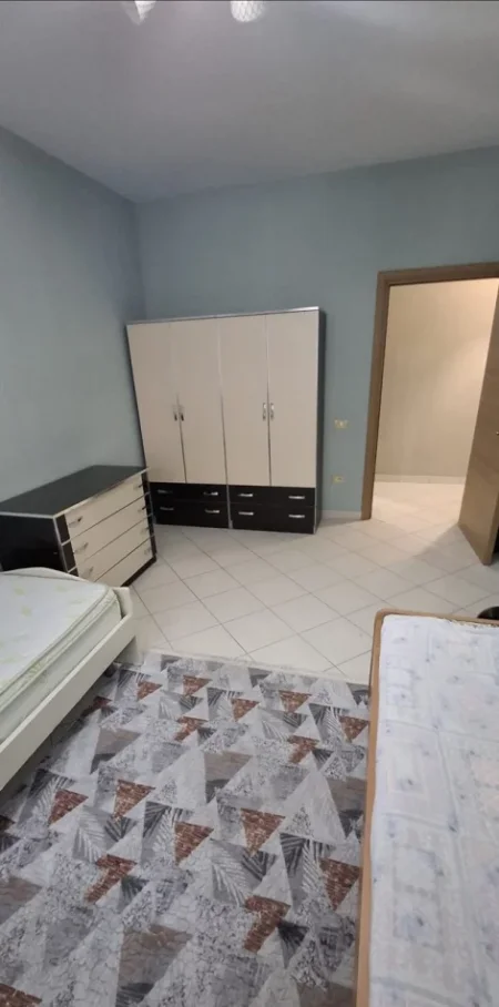 Tirane, jepet me qera apartament 2+1 Kati 3, 106 m² 500 € (Astir)